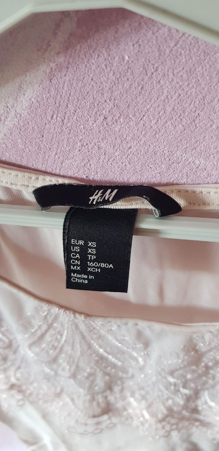 T-shirt dentelle XS - photo numéro 4