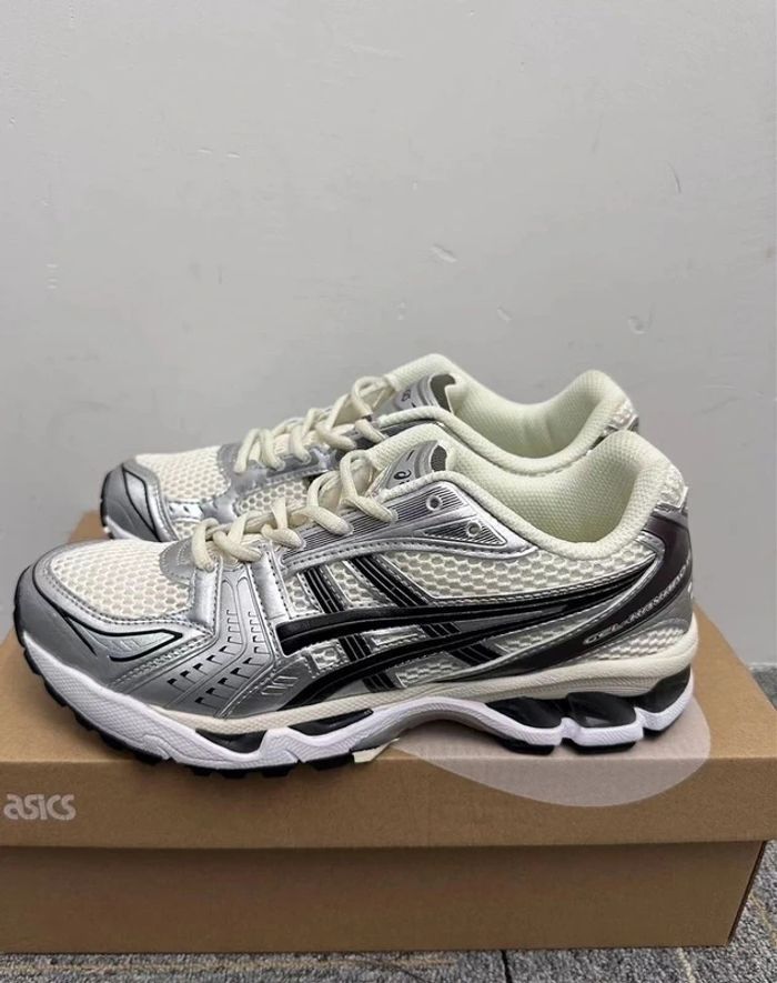 Asics Gel Kayano 14 taille 38 - photo numéro 5