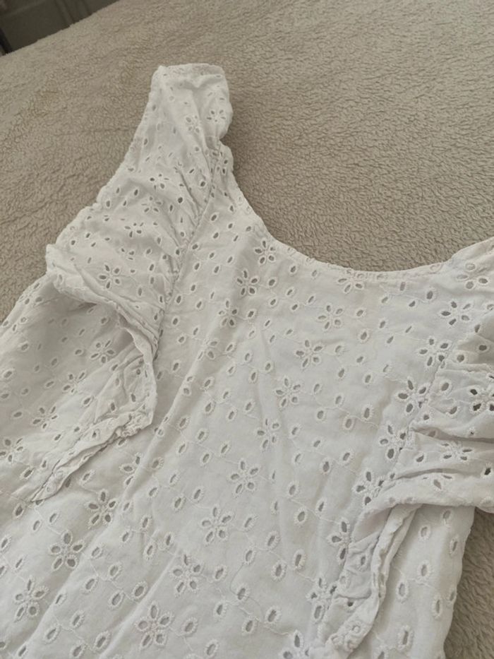Robe dentelle dos nue 5 ans - photo numéro 3