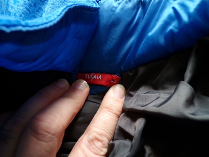 Doudoune bleue taille L neuve - photo numéro 2