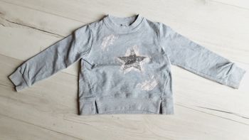 Vêtement fille pull gris motif étoile rose 4 ans