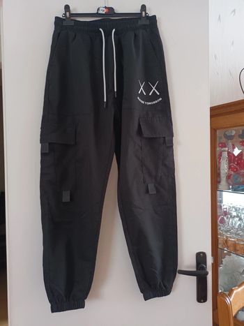 Pantalon cargo