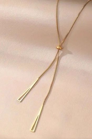 Superbe collier géométrique plaqué or