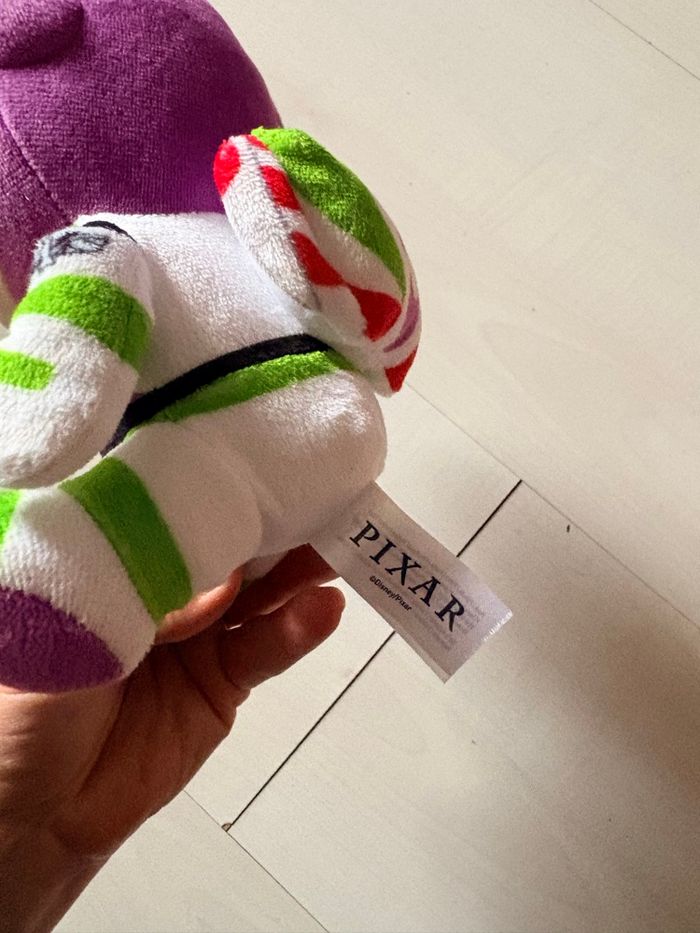 Bon état - Peluche Buzz l’éclair Toy Story - photo numéro 2