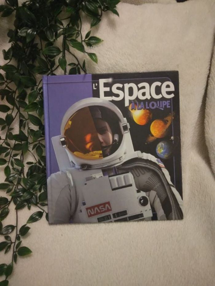 Livre sur l'espace