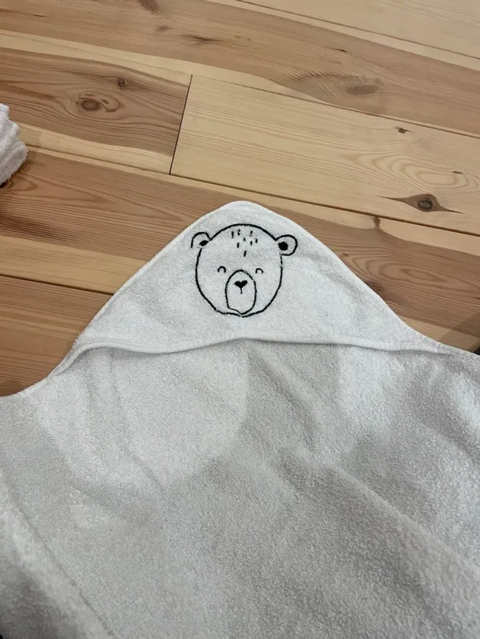 Cape de bain - photo numéro 2