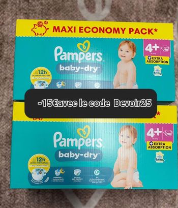 2 cartons de couches Pampers taille 4