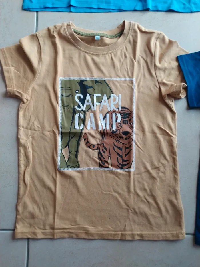 Lot de 4 t-shirt manches courtes d'été garçon taille 10 ans - photo numéro 6