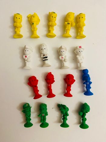 Lot figurines football 