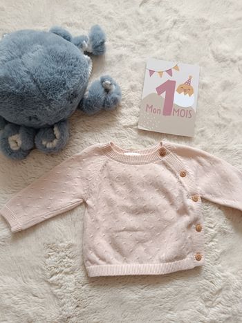 Gilet 1 mois tape a l'oeil