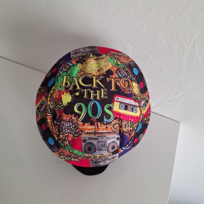 Bob années 90 – Couleurs rétro et style iconique - photo numéro 9