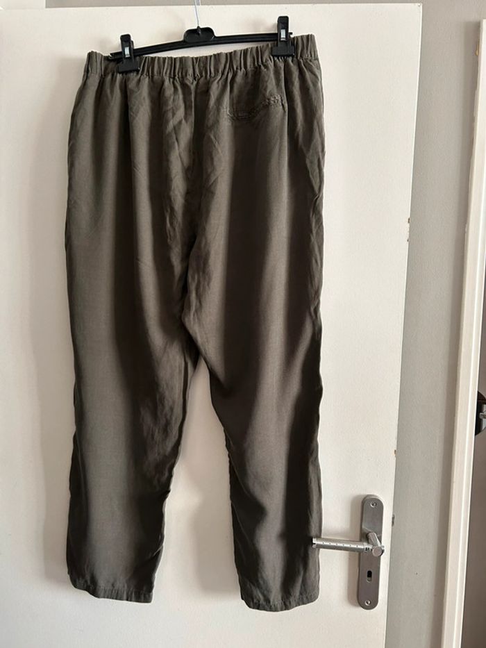 Pantalon kaki fin Gémo taille 52 - photo numéro 3