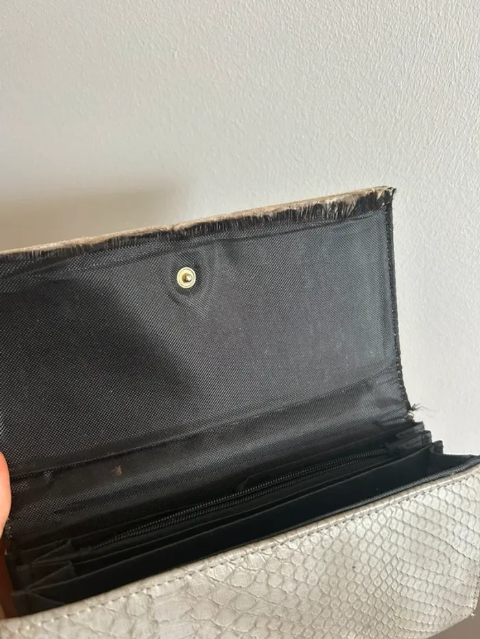 À donner Porte-feuille python Zara - photo numéro 6