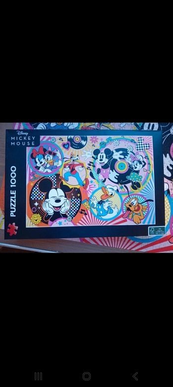 Lot de 7 puzzles 1000 pièces