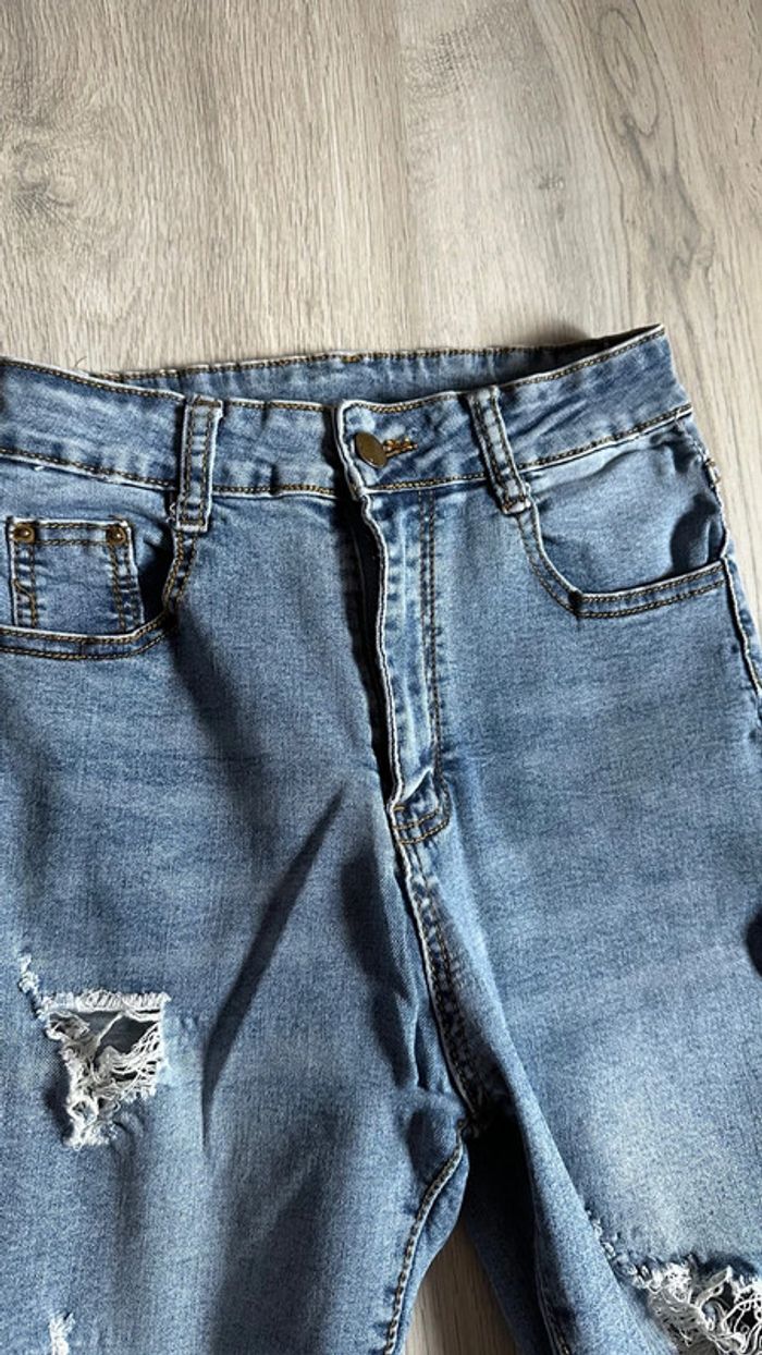 Jean skinny troué - photo numéro 3
