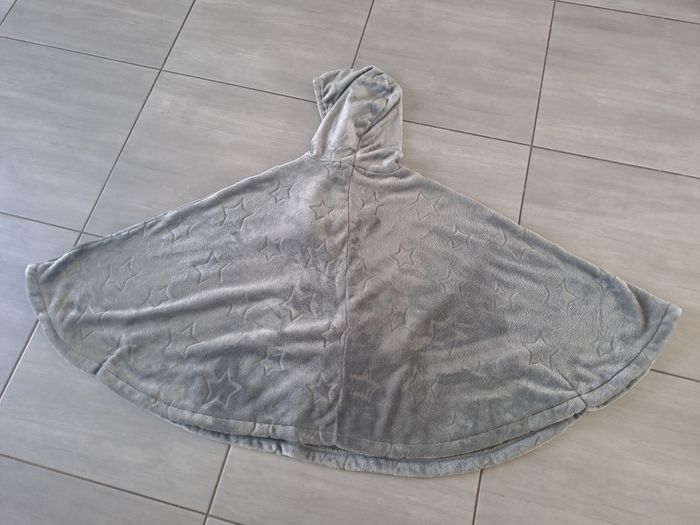 Poncho tout doux gris Taille L - photo numéro 10
