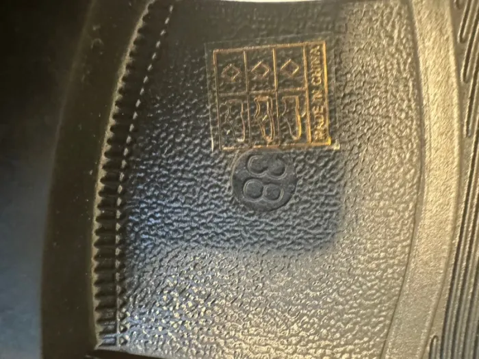 Chaussures de ville effet verni taille 38 neuves - photo numéro 6