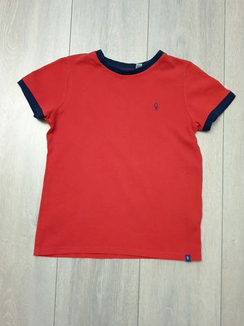 T-shirt rouge et bleu marine.  Garçon 10 ans. Marque Okaidi