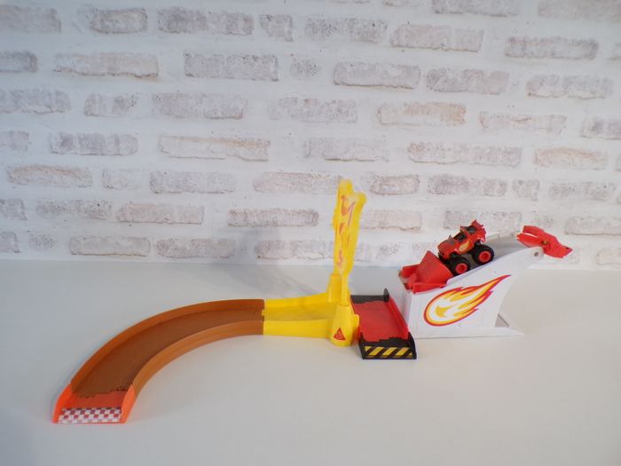 Lanceur  - Blaze et les Monstres Machines - photo numéro 7