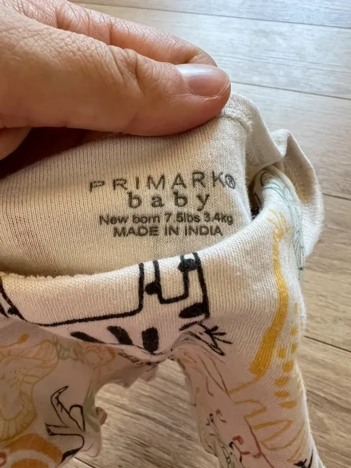 Combinaison / pyjama - photo numéro 2