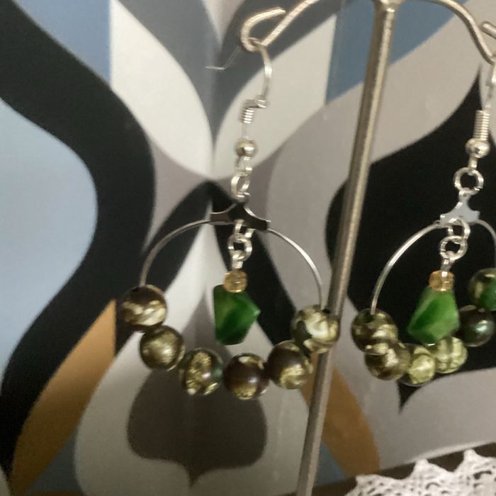 Boucle s d’oreilles perles et pierre - photo numéro 2