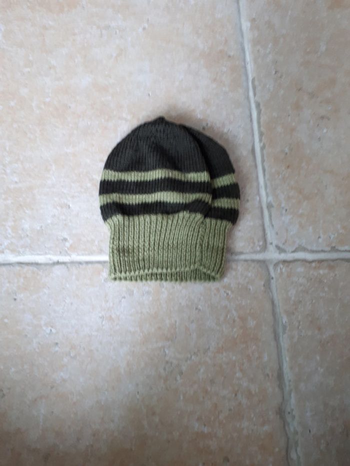 bonnet vert tricoté main 6-12mois - photo numéro 2
