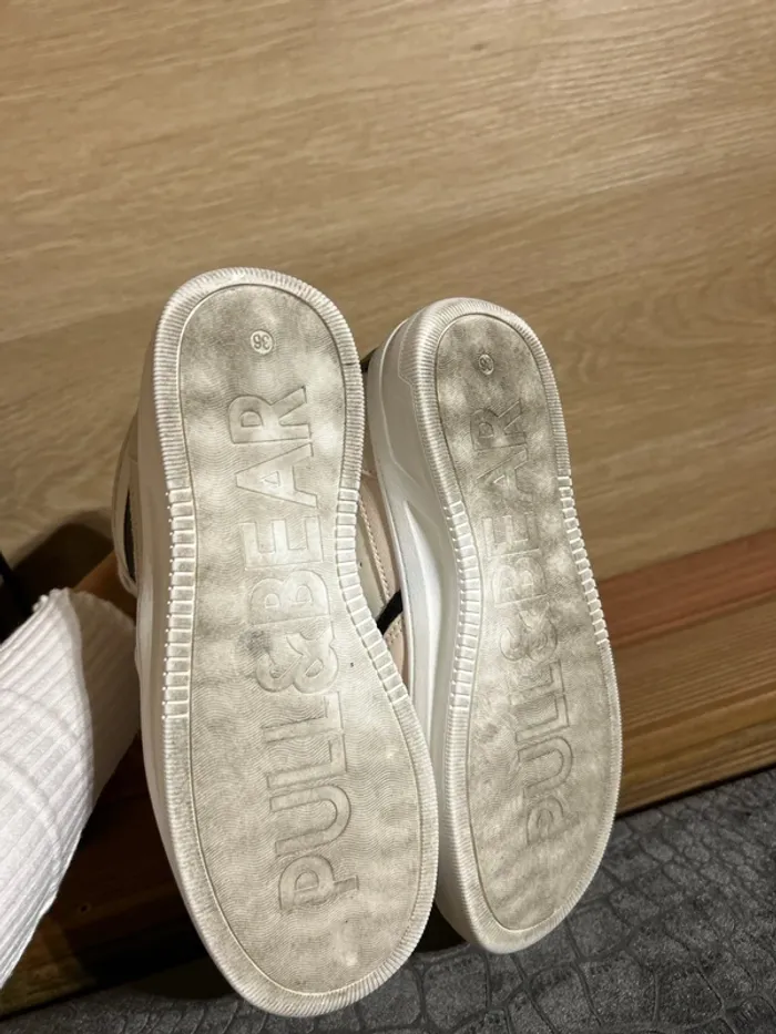 Basket pull & bear 36 noir rose blanche - photo numéro 5