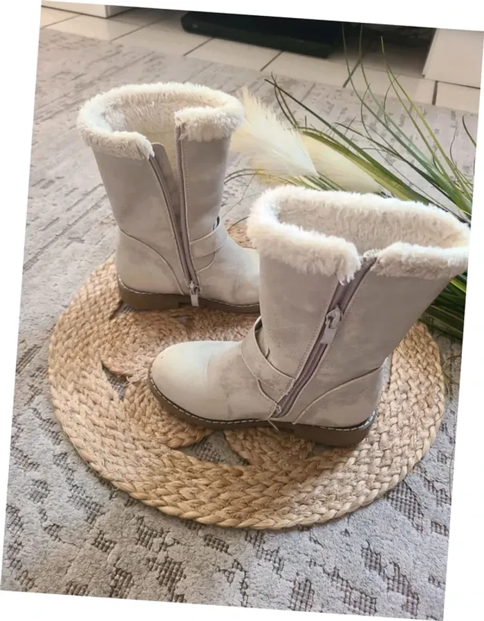 Bottes taille 29 - photo numéro 4