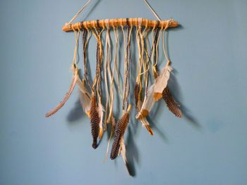 Attrape rêves maison du monde decoration mur plumes TBE
