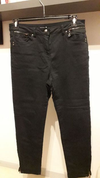 Pantalon noir délavé
