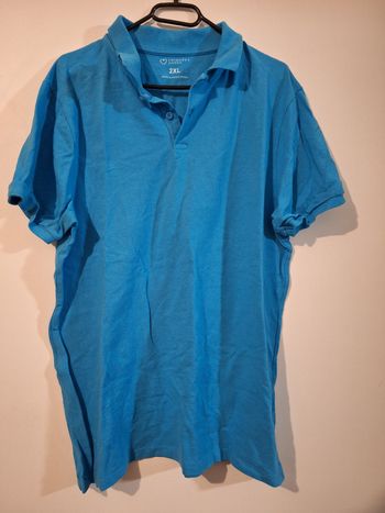 Polo bleu
