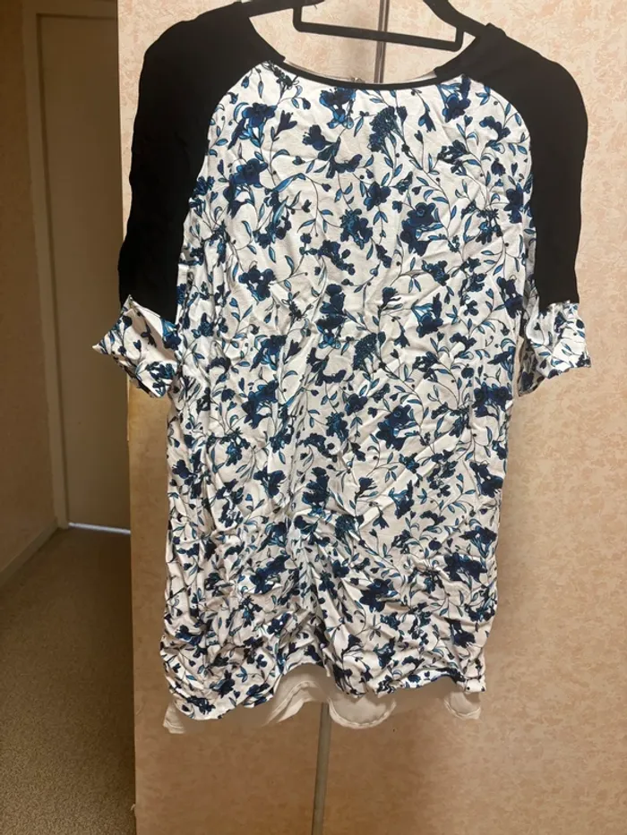 Blouse fleurie taille 40 marque French connection
