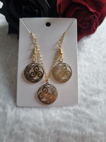 Ensemble bijoux pendentif doré