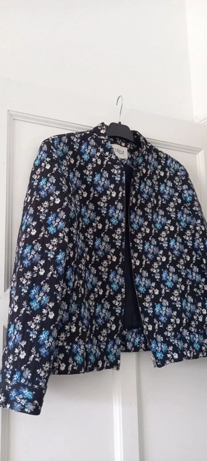 Veste fleuris noir, marine, blanc, noir Claudie Pierlot 38 - photo numéro 4
