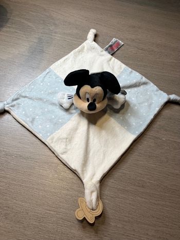 Doudou Mickey bleu crème disney baby neuf avec étiquette