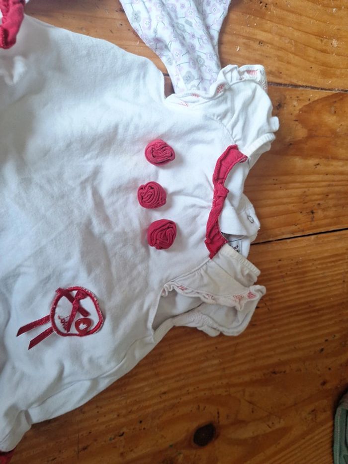 Lot ensemble pantalon et t-shirt - photo numéro 4