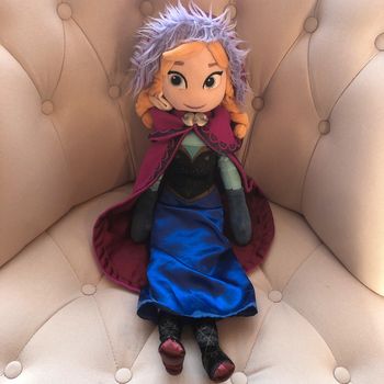 Poupée Chiffon Disney Disneyland Anna dans la reine des neiges