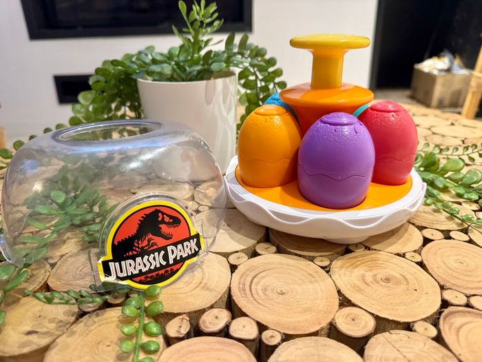Toupie œuf dinosaures Jurassic Park jouet - photo numéro 7