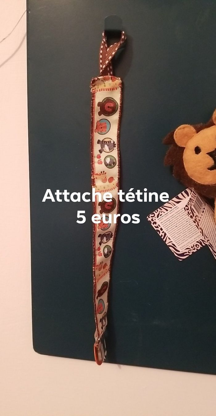 Attache tétines - photo numéro 2