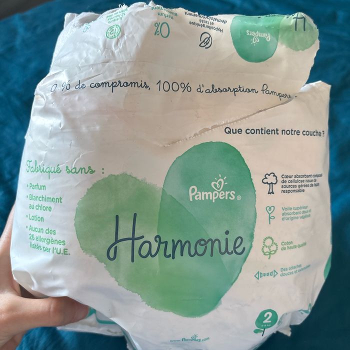 25 couches pampers taille 2 - photo numéro 2