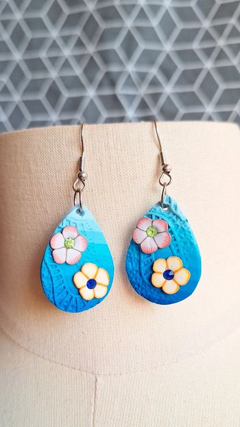 🟡 Boucles d'oreilles fantaisie.
#alexegbijoux