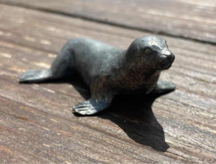 Figurine otarie en étain fin et massif signée Michel Laude - photo numéro 2