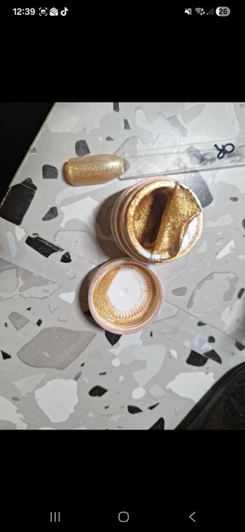 Gel couleur pour ongles 