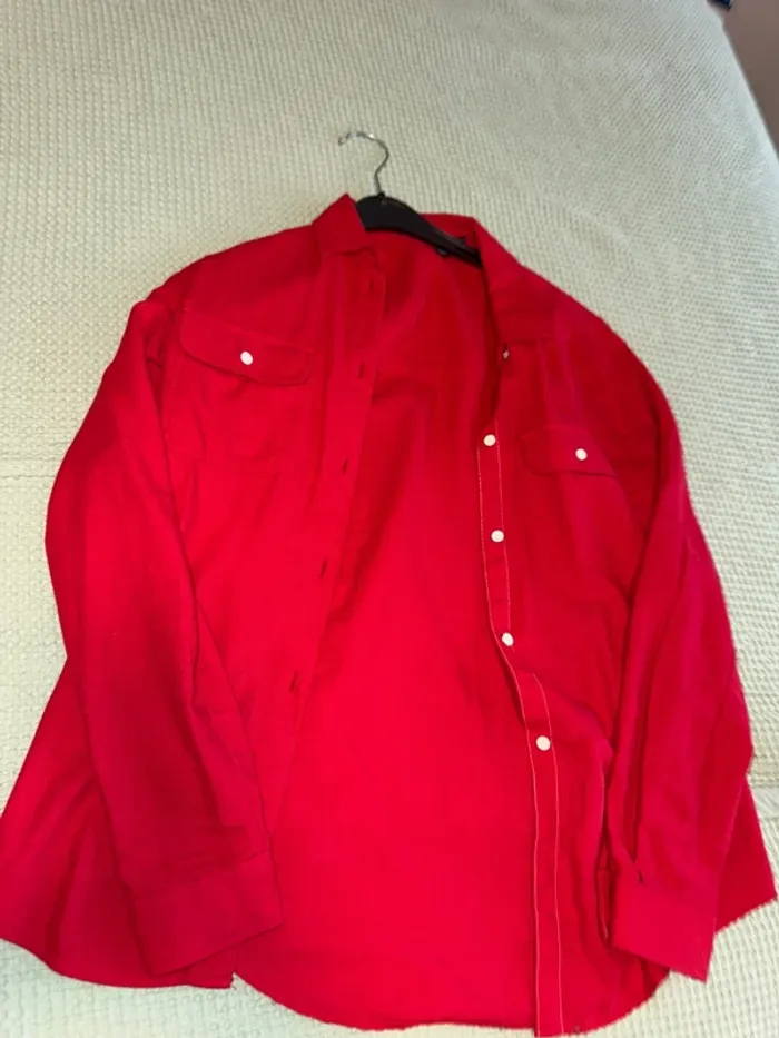 Chemise rouge taille xs - photo numéro 2