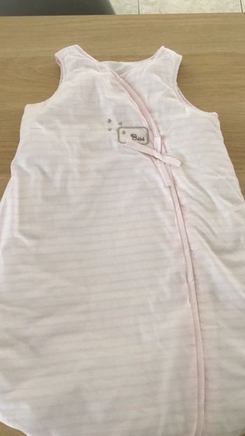 Gigoteuse neuve absorba fille