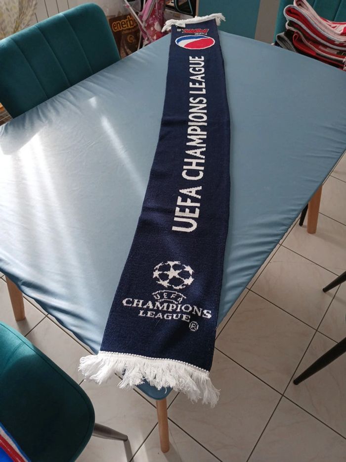 Écharpe foot uefa champions league Pepsi
