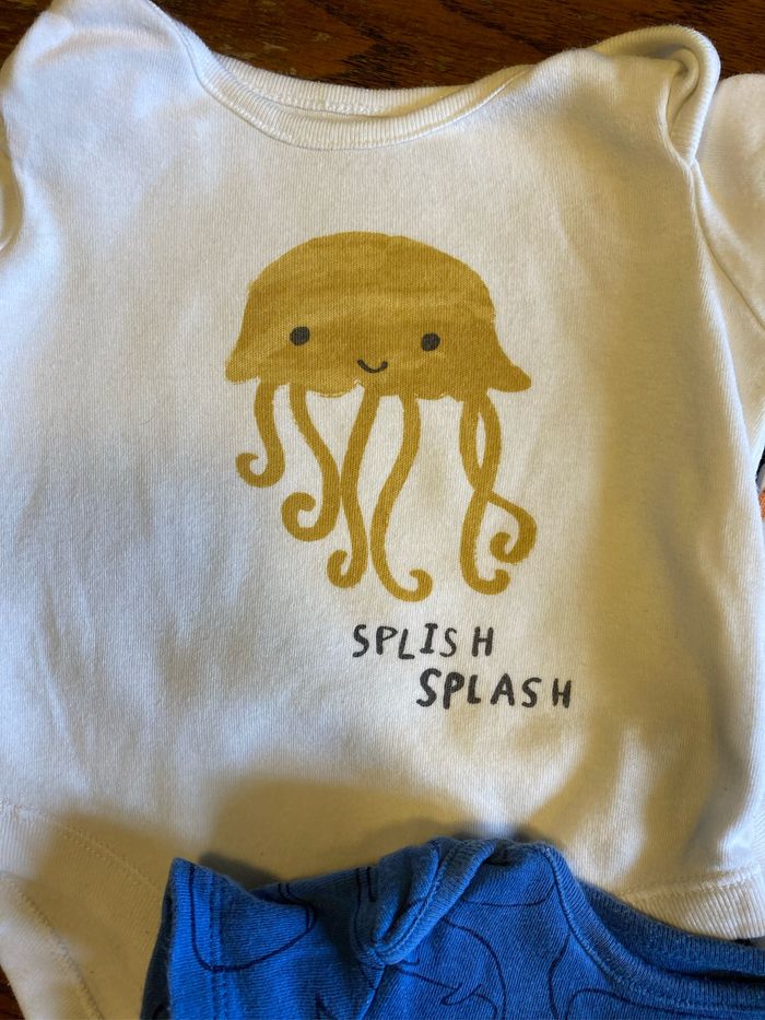 Lot 3 bodies manches courtes - photo numéro 3