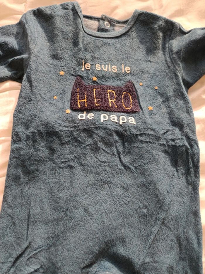 Lot 3 pyjamas Kiabi 12m tbe - photo numéro 4