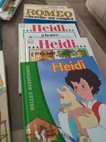Lot de 5 livres heidi et romeo