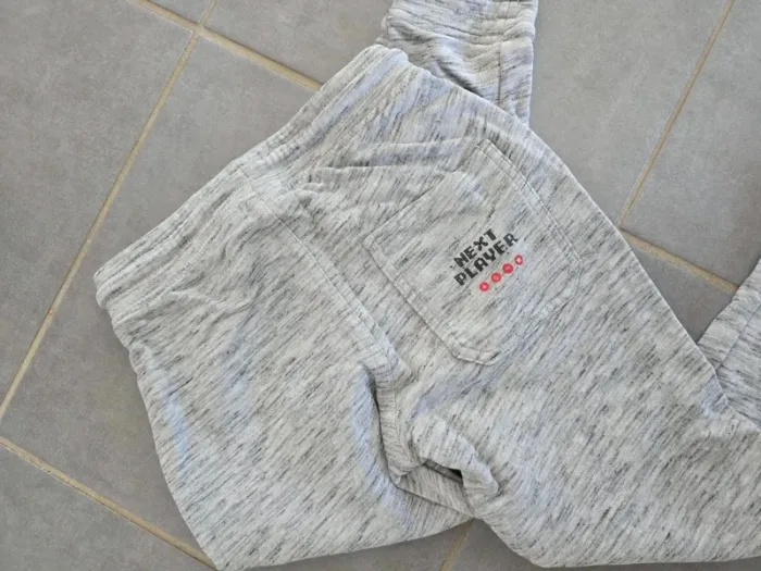 Jogging gris - photo numéro 3